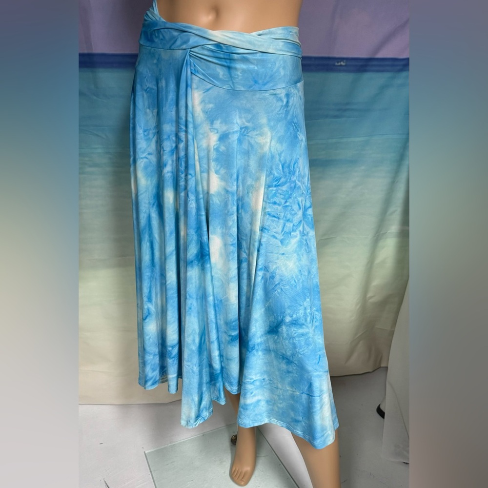 Tie dye blue midi skirt with - M size